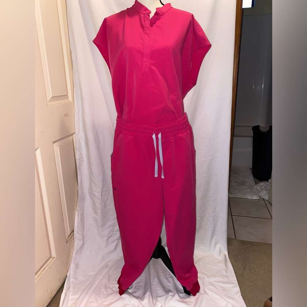 Figs scrubs